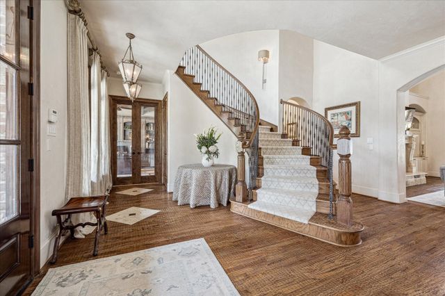 21 W Rivercrest Drive, Houston, TX 77042