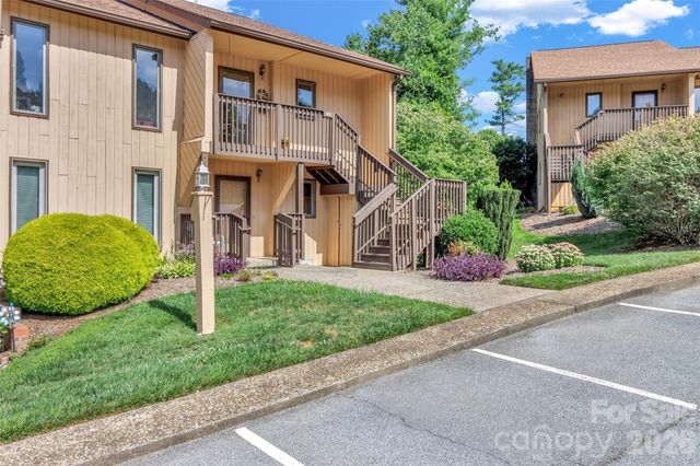 117 Pebble Creek Drive, Asheville, NC 28803