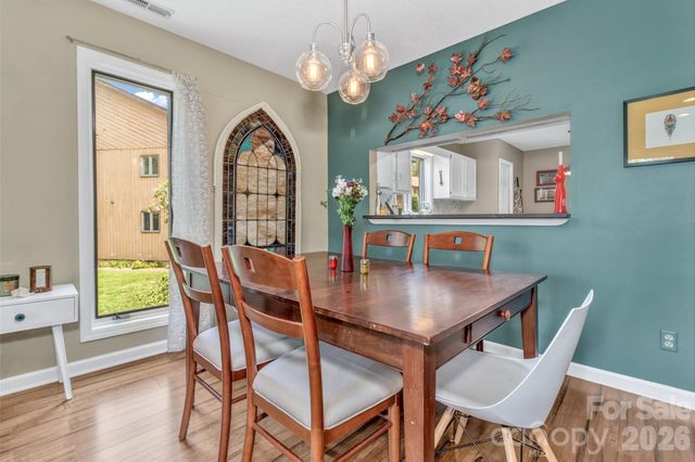 117 Pebble Creek Drive, Asheville, NC 28803