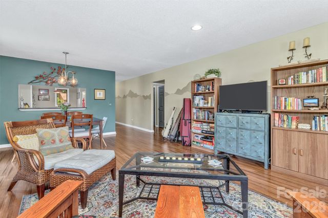 117 Pebble Creek Drive, Asheville, NC 28803
