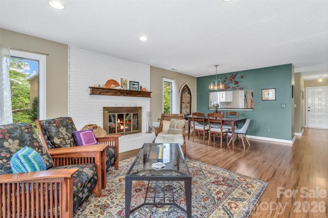 117 Pebble Creek Drive, Asheville, NC 28803