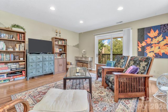 117 Pebble Creek Drive, Asheville, NC 28803