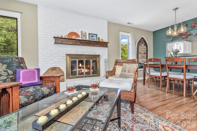 117 Pebble Creek Drive, Asheville, NC 28803