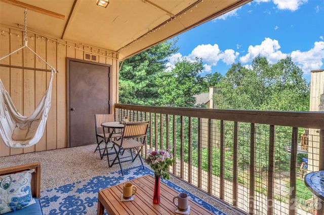 117 Pebble Creek Drive, Asheville, NC 28803