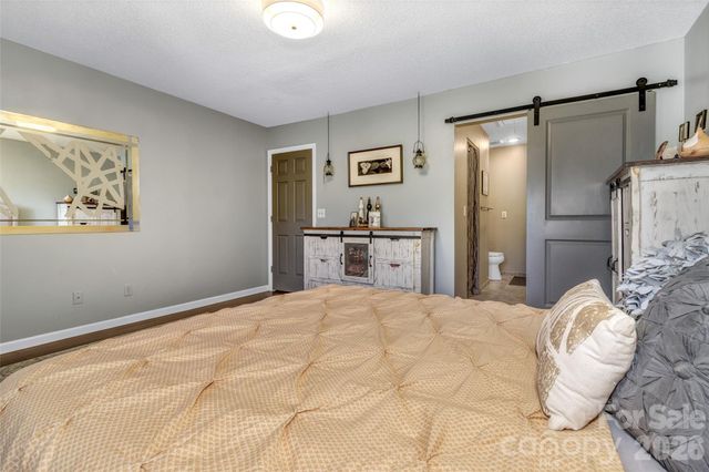 117 Pebble Creek Drive, Asheville, NC 28803
