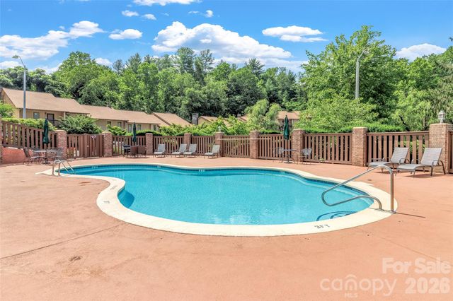 117 Pebble Creek Drive, Asheville, NC 28803