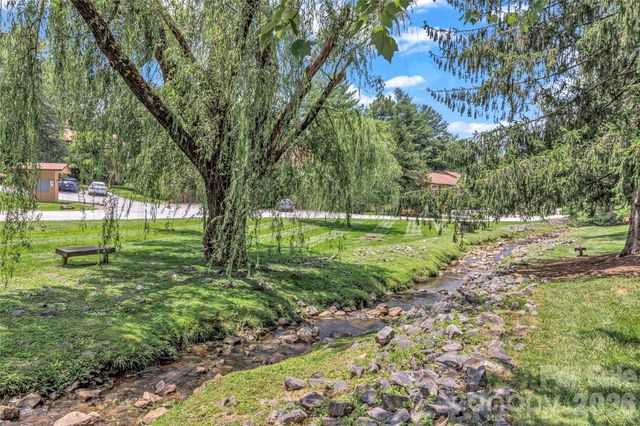 117 Pebble Creek Drive, Asheville, NC 28803