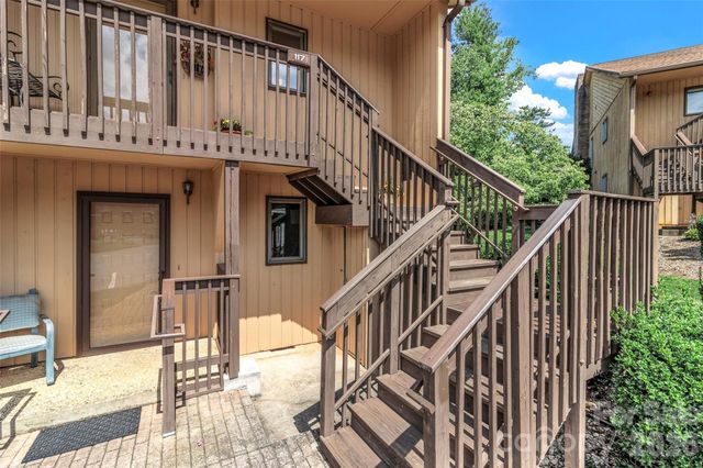 117 Pebble Creek Drive, Asheville, NC 28803