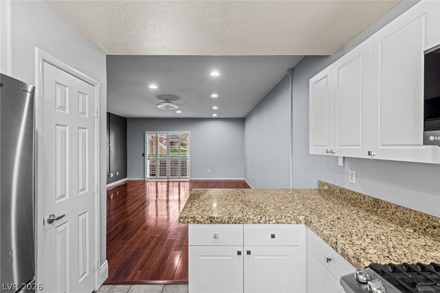 10525 Autumn Pine Avenue 105, Las Vegas, NV 89144