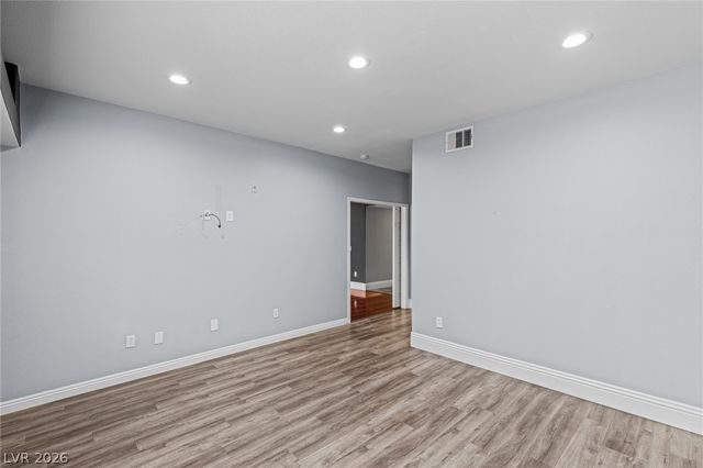 10525 Autumn Pine Avenue 105, Las Vegas, NV 89144