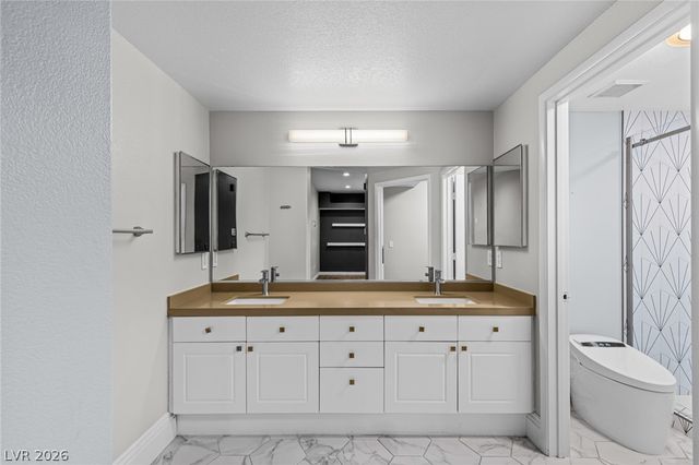 10525 Autumn Pine Avenue 105, Las Vegas, NV 89144