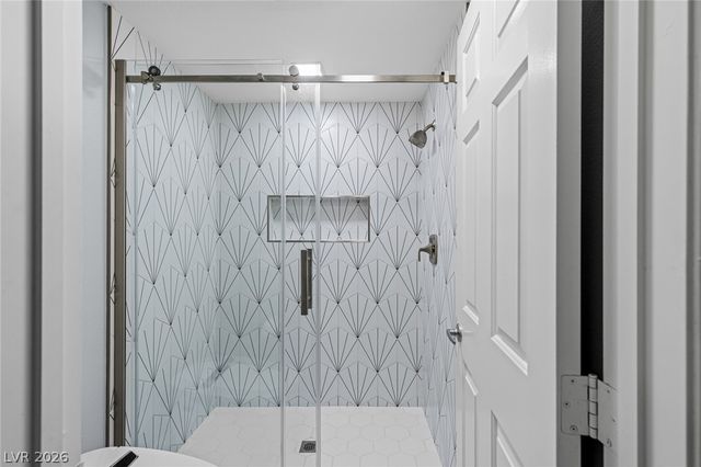 10525 Autumn Pine Avenue 105, Las Vegas, NV 89144