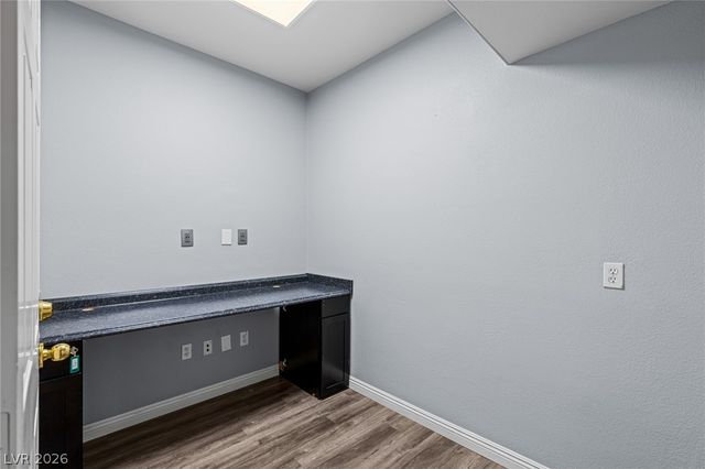 10525 Autumn Pine Avenue 105, Las Vegas, NV 89144