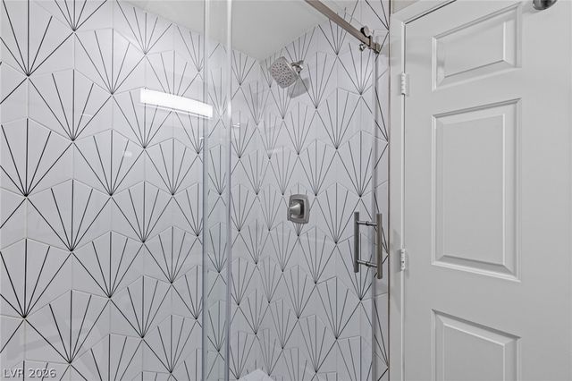 10525 Autumn Pine Avenue 105, Las Vegas, NV 89144