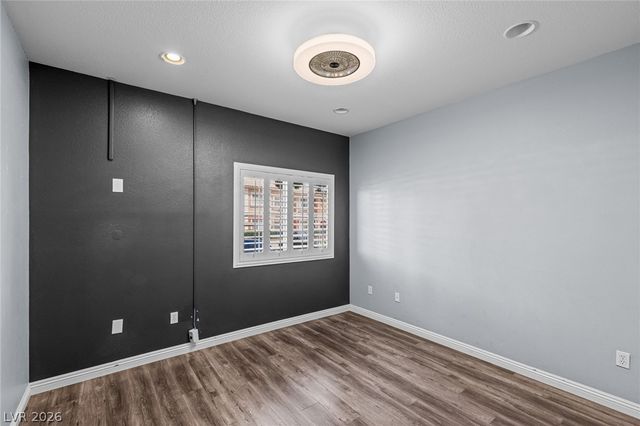 10525 Autumn Pine Avenue 105, Las Vegas, NV 89144