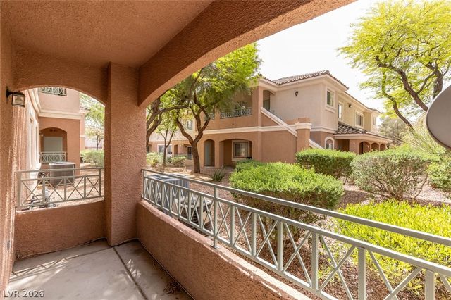 10525 Autumn Pine Avenue 105, Las Vegas, NV 89144