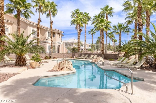 10525 Autumn Pine Avenue 105, Las Vegas, NV 89144