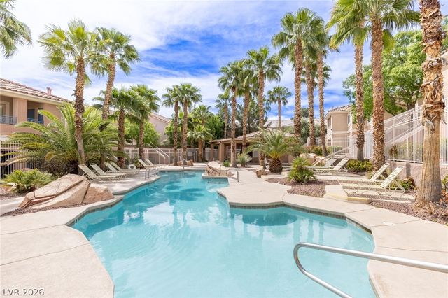 10525 Autumn Pine Avenue 105, Las Vegas, NV 89144