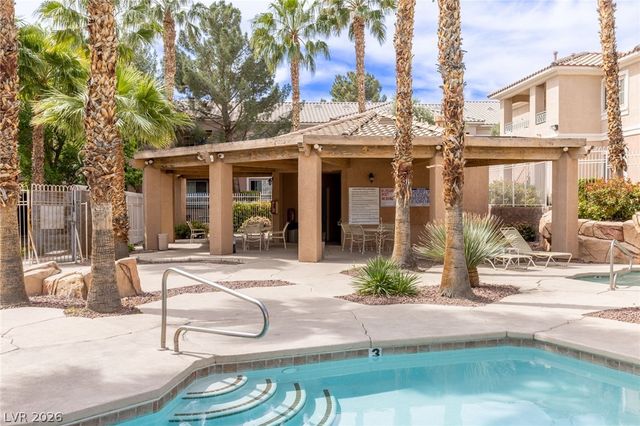 10525 Autumn Pine Avenue 105, Las Vegas, NV 89144