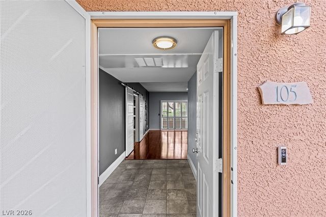 10525 Autumn Pine Avenue 105, Las Vegas, NV 89144