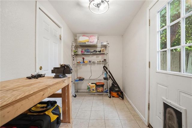 1801 Maple Lane, Lawrence, KS 66046
