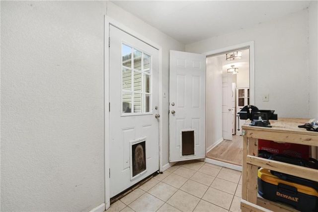 1801 Maple Lane, Lawrence, KS 66046