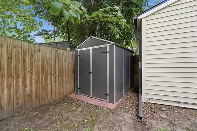 1801 Maple Lane, Lawrence, KS 66046