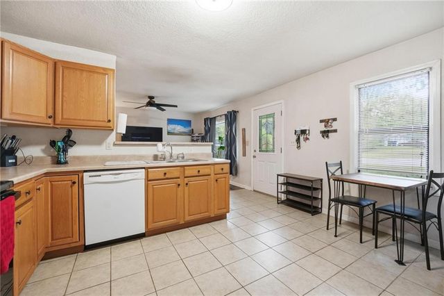 1801 Maple Lane, Lawrence, KS 66046