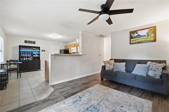 1801 Maple Lane, Lawrence, KS 66046