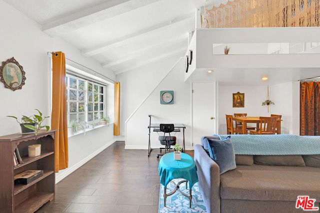 4633 Ben Avenue 4, Valley Village, CA 91607