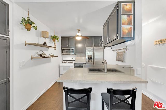 4633 Ben Avenue 4, Valley Village, CA 91607