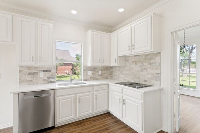 331 Lakeside Drive, Shady Shores, TX 76208