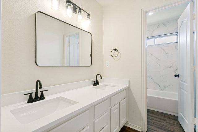 331 Lakeside Drive, Shady Shores, TX 76208