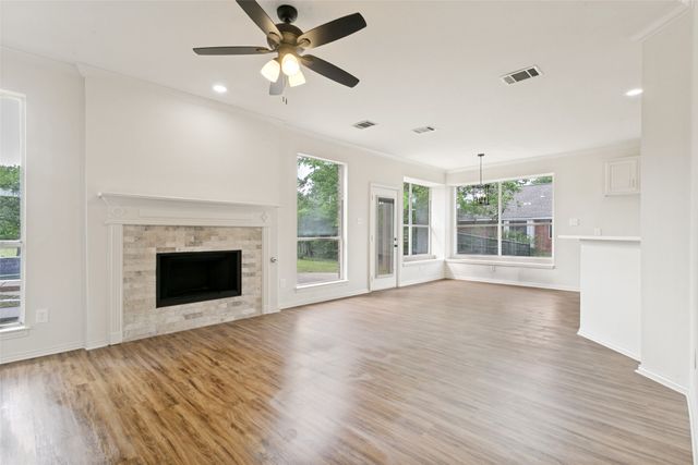 331 Lakeside Drive, Shady Shores, TX 76208