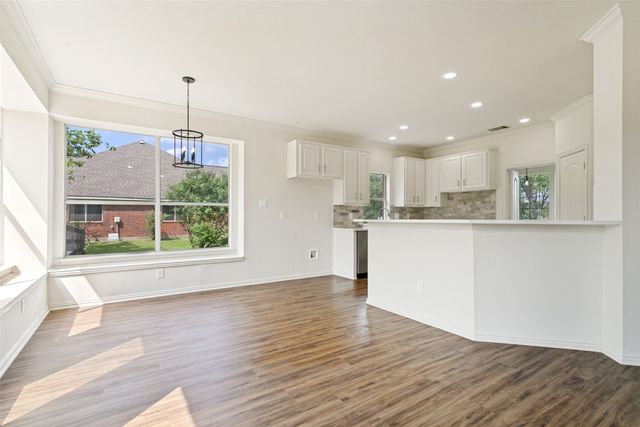 331 Lakeside Drive, Shady Shores, TX 76208