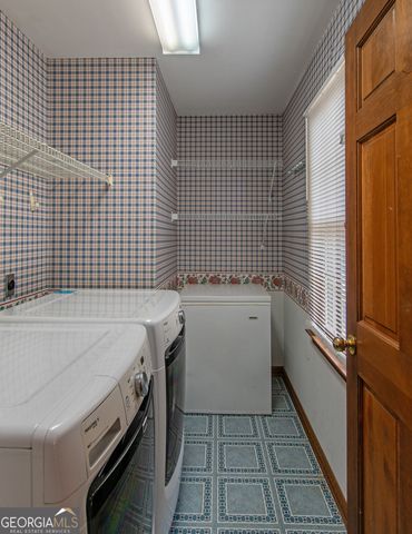 196 Olmstead Court, Fayetteville, GA 30215