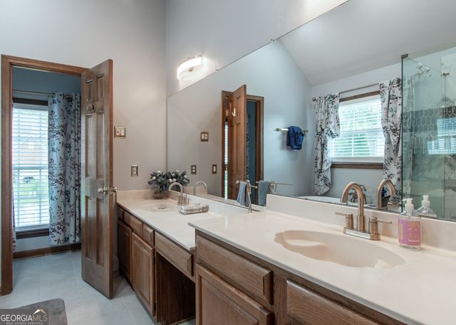 196 Olmstead Court, Fayetteville, GA 30215