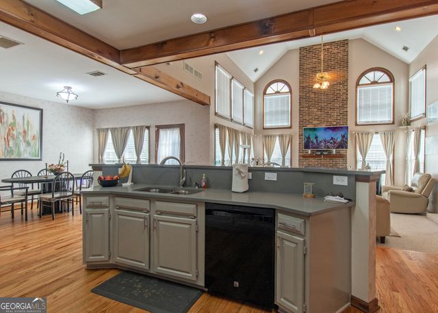 196 Olmstead Court, Fayetteville, GA 30215