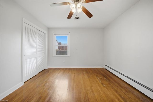 914 Briarfield RD, Newport News, VA 23605