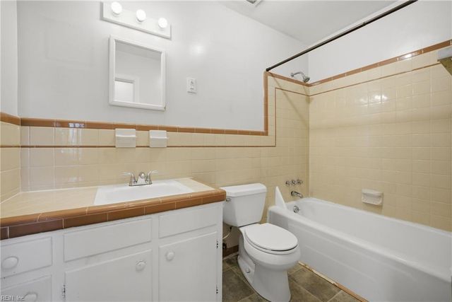 914 Briarfield RD, Newport News, VA 23605