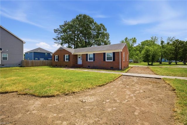 914 Briarfield RD, Newport News, VA 23605