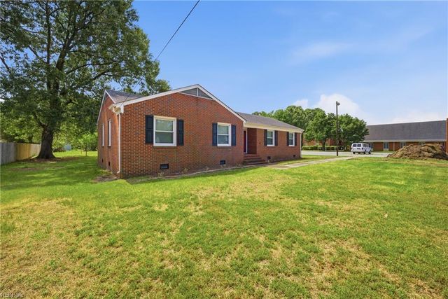914 Briarfield RD, Newport News, VA 23605