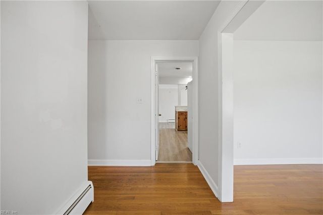 914 Briarfield RD, Newport News, VA 23605