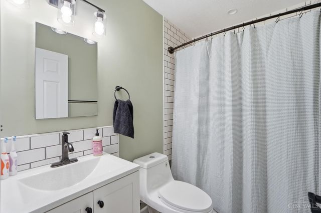 5956 Valleybrook Drive, Monroe, OH 45044