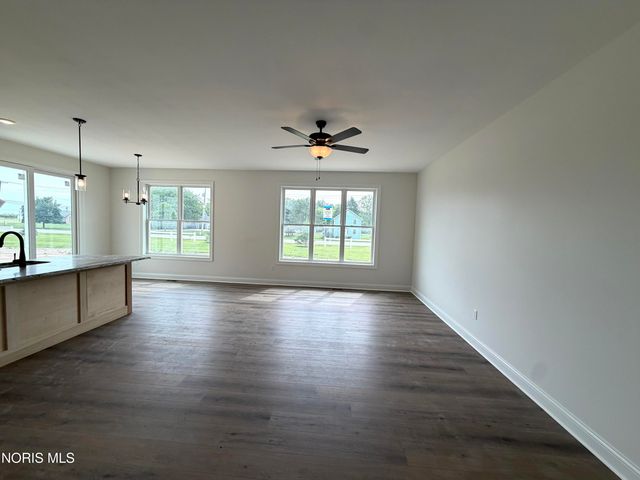 1812 Caleb Court, Waterville, OH 43566