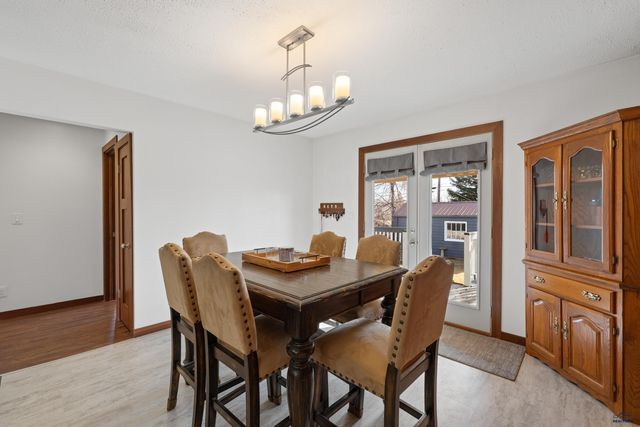 2012 MONTE VISTA DR, Rapid City, SD 57702