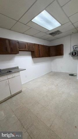 113 WHITE HORSE RD W, Voorhees, NJ 08043