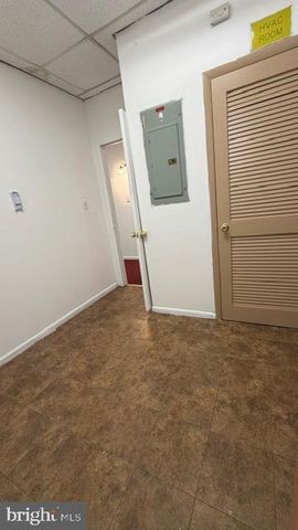 113 WHITE HORSE RD W, Voorhees, NJ 08043