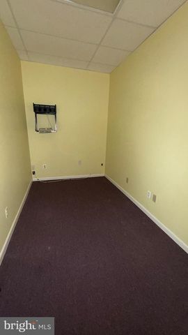 113 WHITE HORSE RD W, Voorhees, NJ 08043