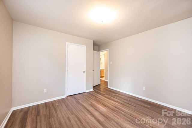 5424 Glenview Drive, Hickory, NC 28602